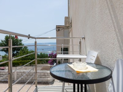 Apartment Two bedroom apartment with terrace and sea view Duće, Omiš A-2992-a in Dugi Rat - Apartment