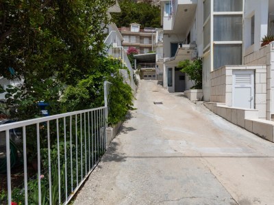 Apartment Two bedroom apartment with terrace and sea view Duće, Omiš A-2992-a - Outdoor photo 4