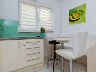 Apartment Two bedroom apartment with terrace and sea view Duće, Omiš A-2992-a - Outdoor photo 17