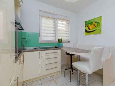 Apartment Two bedroom apartment with terrace and sea view Duće, Omiš A-2992-a - Outdoor photo 20