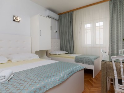 Apartment Two bedroom apartment with terrace and sea view Duće, Omiš A-2992-a - Outdoor photo 26