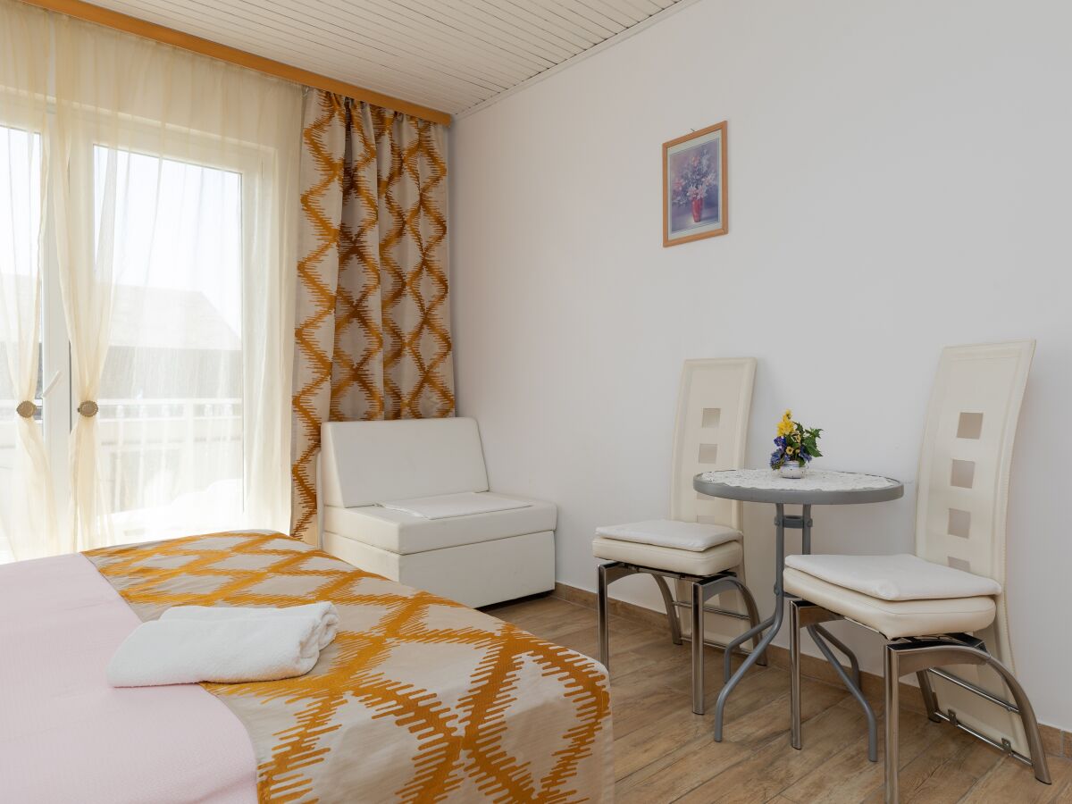 Apartment Two bedroom apartment with terrace and sea view Duće, Omiš A-2992-b