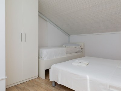 Apartment Two bedroom apartment with terrace and sea view Duće, Omiš A-2992-b - Outdoor photo 25