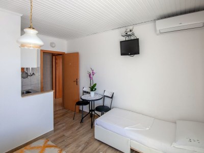 Apartment Studio flat with terrace and sea view Duće, Omiš AS-2992-c - Outdoor photo 17