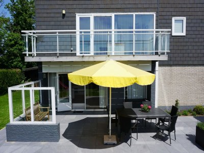 Holiday house De Ruiterplaat Lakeview Stay - Outdoor photo 6