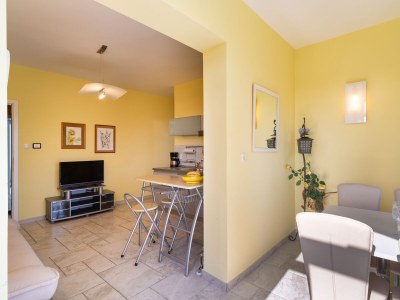 Apartment One bedroom apartment with terrace and sea view Barbat, Rab A-3203-a - Outdoor photo 3