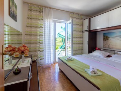 Apartment One bedroom apartment with terrace and sea view Jelsa, Hvar A-4017-a - Outdoor photo 28