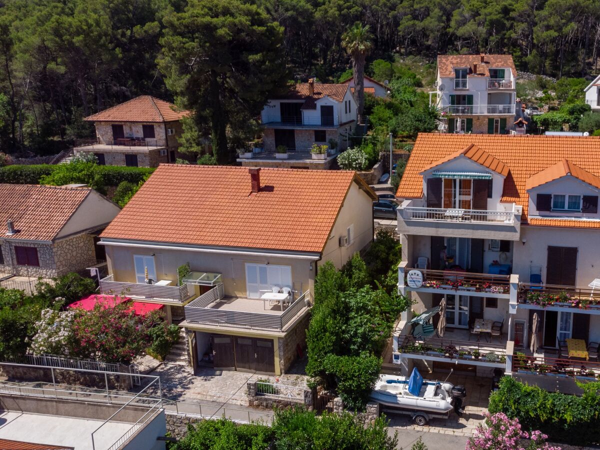 Apartment Two bedroom apartment with terrace Jelsa, Hvar A-4017-c - Outdoor photo 5