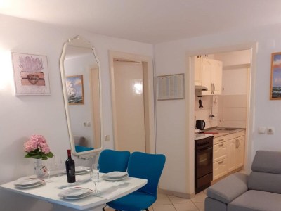 Apartment Two bedroom apartment with terrace Jelsa, Hvar A-4017-c - Outdoor photo 24