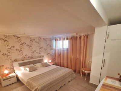 Apartment Two bedroom apartment with terrace Jelsa, Hvar A-4017-c - Outdoor photo 28