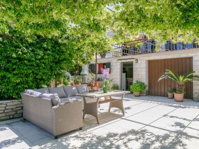 Apartment Three bedroom apartment with terrace and sea view Mirca, Brač A-732-b - Outdoor photo 3