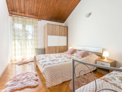 Apartment Three bedroom apartment with terrace and sea view Mirca, Brač A-732-b - Outdoor photo 9