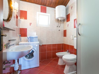 Apartment Three bedroom apartment with terrace and sea view Mirca, Brač A-732-b - Outdoor photo 15