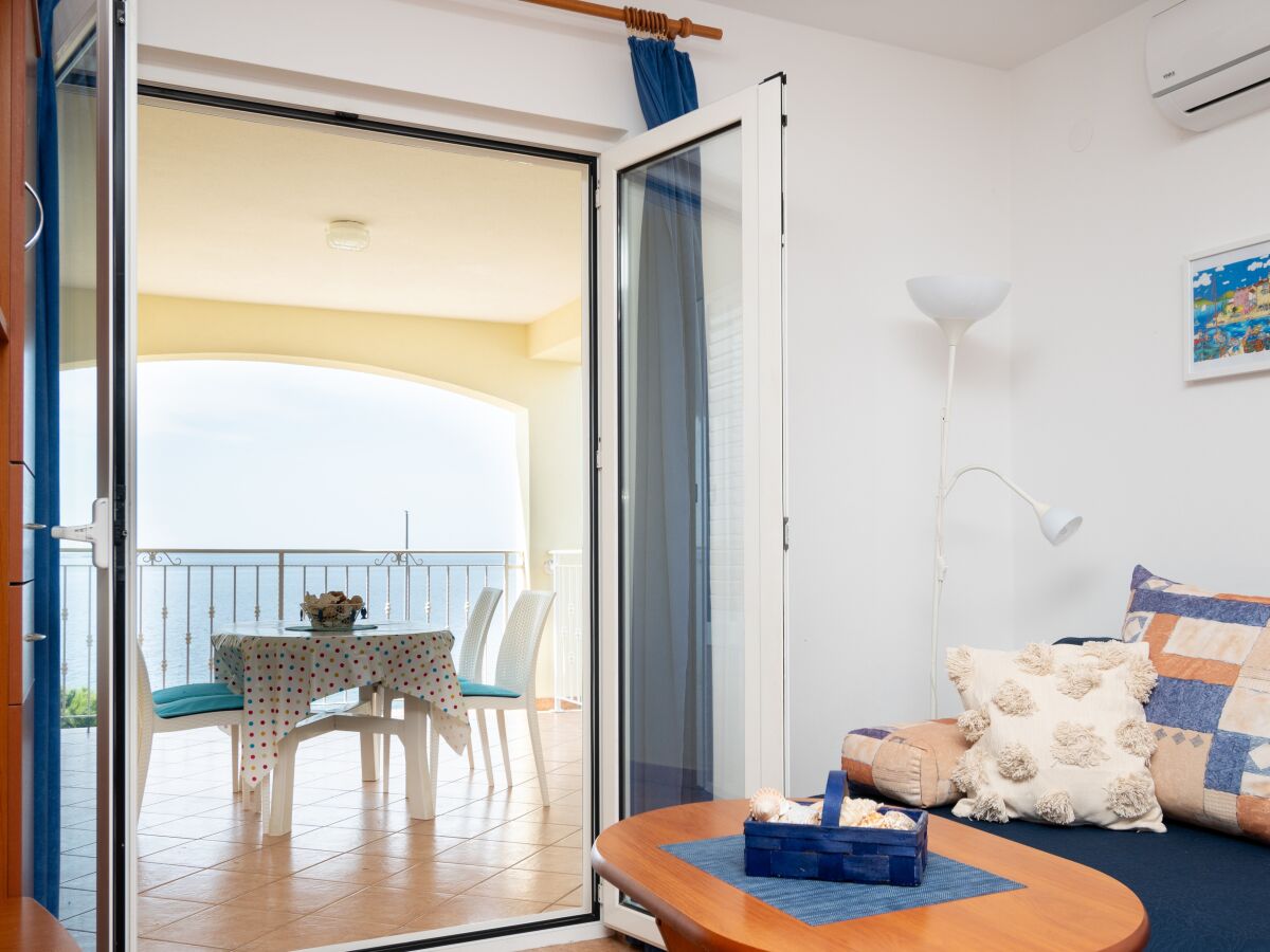 Apartment One bedroom apartment near beach Mandre, Pag A-4092-d