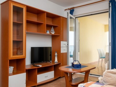 Apartment One bedroom apartment near beach Mandre, Pag A-4092-d - Outdoor photo 7