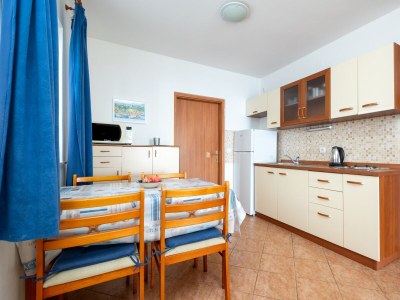 Apartment One bedroom apartment near beach Mandre, Pag A-4092-d - Outdoor photo 11