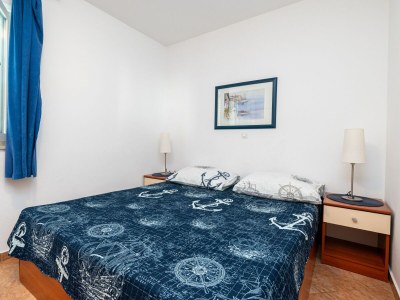 Apartment One bedroom apartment near beach Mandre, Pag A-4092-d - Outdoor photo 14