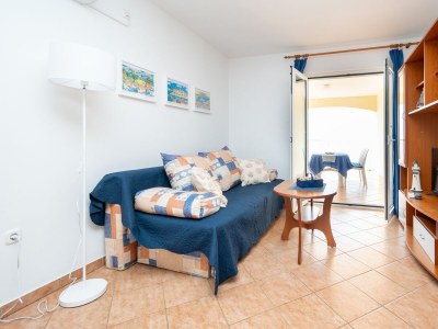Apartment One bedroom apartment near beach Mandre, Pag A-4092-f - Outdoor photo 16