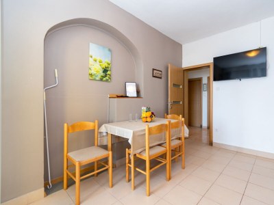 Apartment Two bedroom apartment near beach Mandre, Pag A-4093-a - Outdoor photo 9