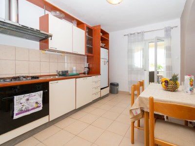 Apartment Two bedroom apartment near beach Mandre, Pag A-4093-a - Outdoor photo 10