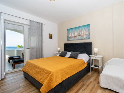 Apartment Two bedroom apartment near beach Mandre, Pag A-4093-a - Outdoor photo 13