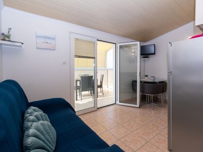 Apartment One bedroom apartment near beach Mandre, Pag A-4093-b - Outdoor photo 9