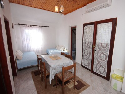Apartment Two bedroom apartment with terrace Stivan, Cres A-382-a - Outdoor photo 11