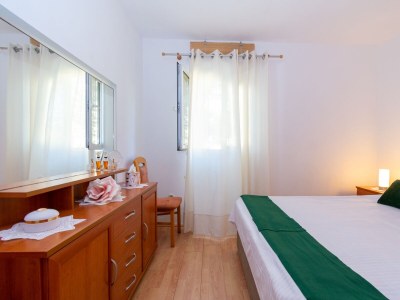 Apartment Two bedroom apartment near beach Mandre, Pag A-4093-d - Outdoor photo 28