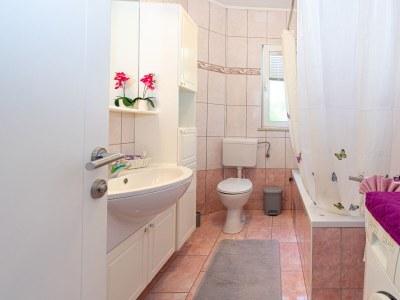 Apartment Two bedroom apartment near beach Mandre, Pag A-4093-d - Outdoor photo 29