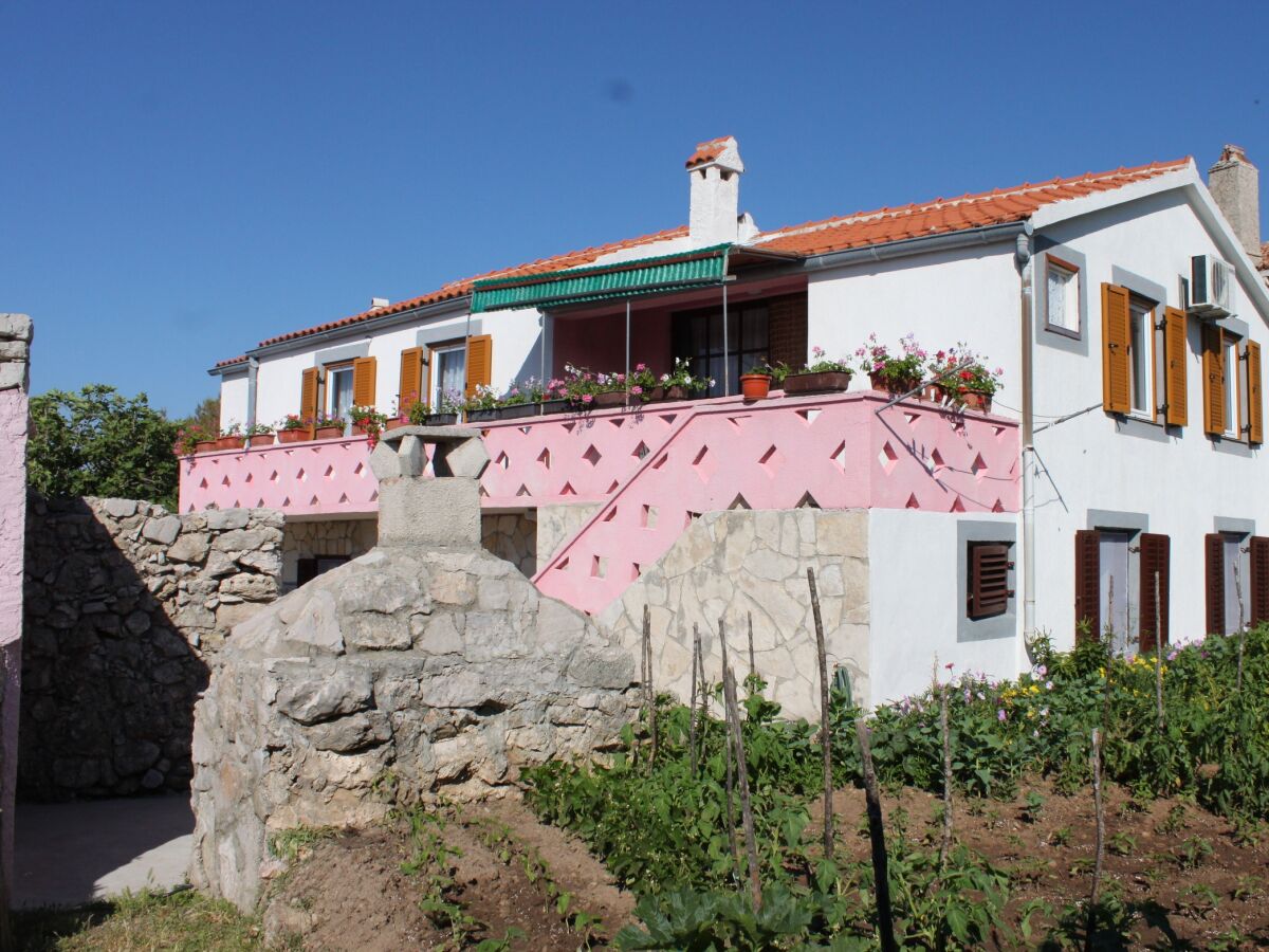 Apartment One bedroom apartment with terrace Stivan, Cres A-382-d