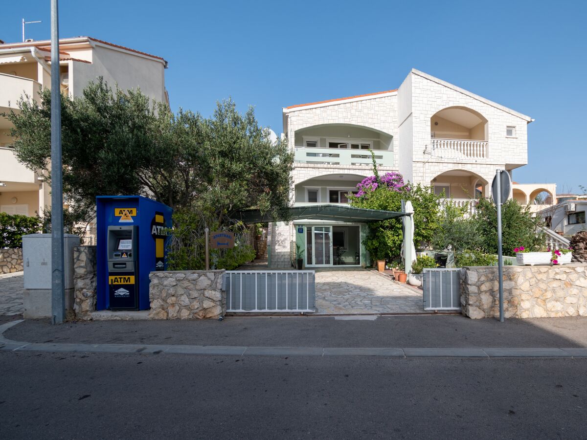 Apartment Two bedroom apartment with terrace Novalja, Pag A-4128-b