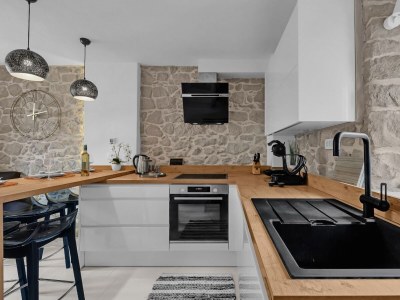 Apartment Two bedroom apartment with balcony Makarska A-21443-a - Outdoor photo 3