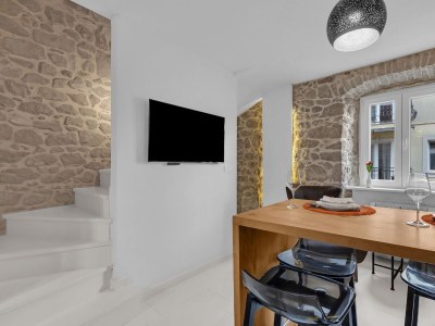 Apartment Two bedroom apartment with balcony Makarska A-21443-a - Outdoor photo 8