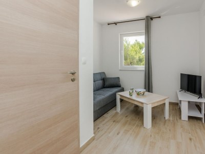 Apartment Two bedroom apartment with balcony Vir A-21782-c - Outdoor photo 5