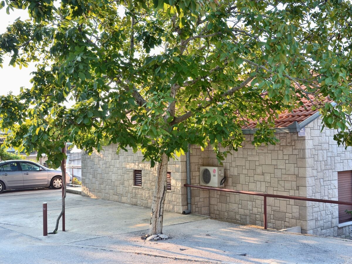 Apartment Two bedroom apartment near beach Pisak, Omiš A-658-c - Outdoor photo 4