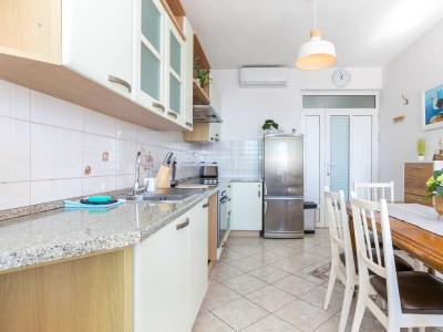 Apartment Two bedroom apartment with balcony and sea view Živogošće - Blato, Makarska A-22253-d - Outdoor photo 17