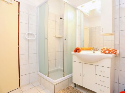 Apartment Two bedroom apartment with terrace Okrug Gornji, Čiovo A-1069-a - Outdoor photo 23