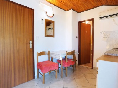 Apartment Studio flat with balcony and sea view Okrug Gornji, Čiovo AS-1069-a - Outdoor photo 14