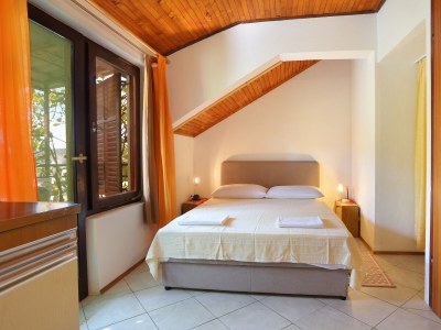 Apartment Studio flat with balcony and sea view Okrug Gornji, Čiovo AS-1069-a - Outdoor photo 17