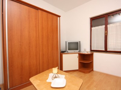 Apartment One bedroom apartment with terrace and sea view Supetarska Draga - Gonar, Rab A-2002-b - Outdoor photo 7