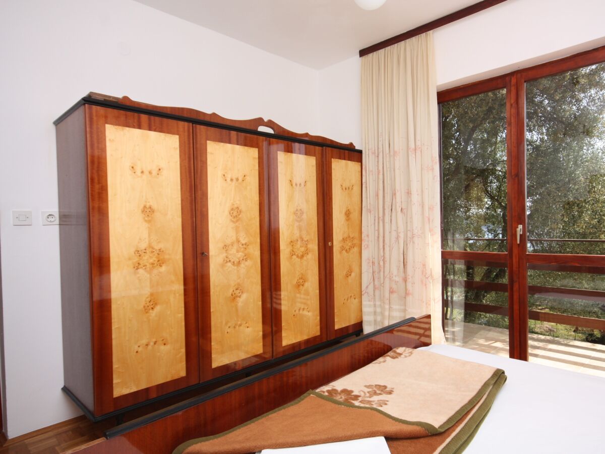 Apartment Three bedroom apartment with terrace and sea view Supetarska Draga - Gonar, Rab A-2002-c - Outdoor photo 5