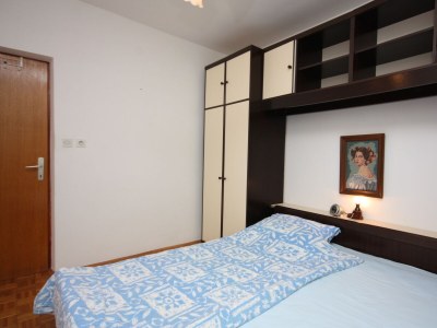 Apartment Three bedroom apartment with terrace and sea view Supetarska Draga - Gonar, Rab A-2002-c - Outdoor photo 8