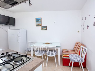 Apartment Two bedroom apartment near beach Brodarica, Šibenik A-4833-b - Outdoor photo 19
