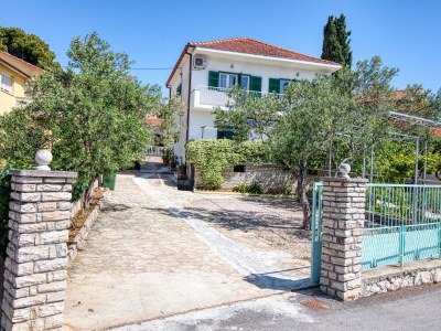 Apartment Family friendly seaside apartments Brodarica, Šibenik - 4833 - Outdoor photo 17
