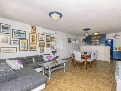 Apartment Two bedroom apartment with terrace and sea view Rastići, Čiovo A-2080-a - Outdoor photo 9