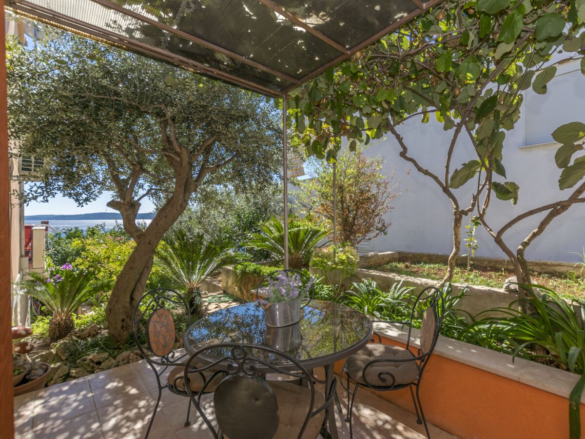 Apartment One bedroom apartment with terrace and sea view Rastići, Čiovo A-2080-b