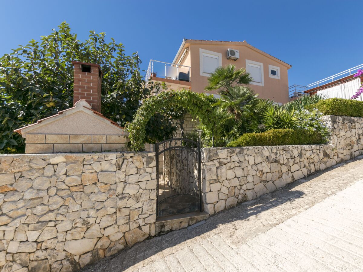 Apartment One bedroom apartment with terrace and sea view Rastići, Čiovo A-2080-c - Outdoor photo 2