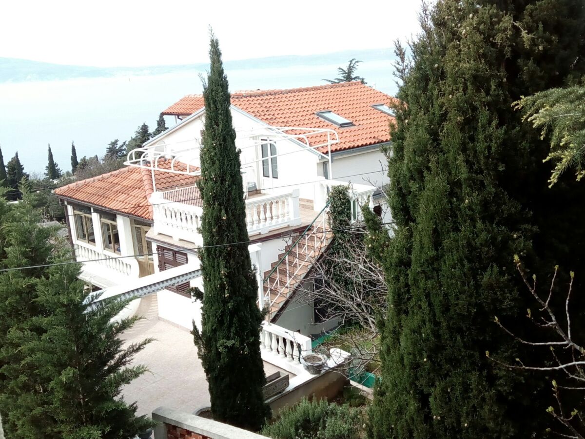 Apartment Two bedroom apartment with terrace and sea view Novi Vinodolski A-2347-b