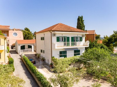 Apartment Three bedroom apartment near beach Brodarica, Šibenik A-4833-d - Outdoor photo 7