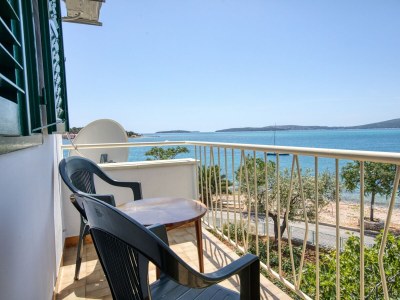 Apartment Three bedroom apartment near beach Brodarica, Šibenik A-4833-d - Outdoor photo 54